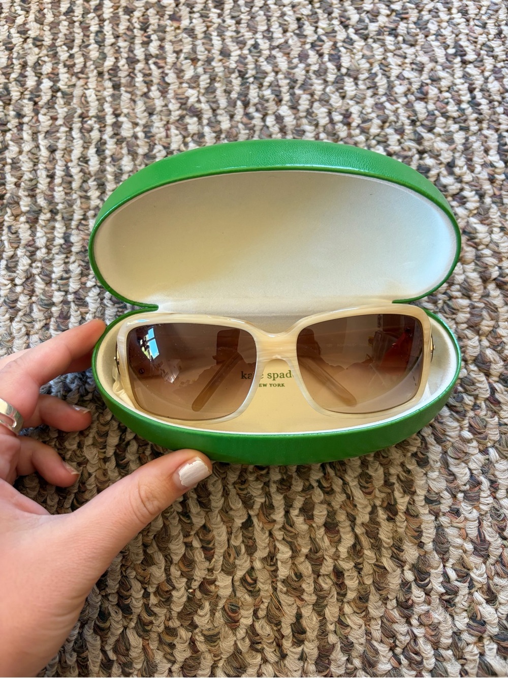 kate spade cream frame sunglasses with brown gradient lenses